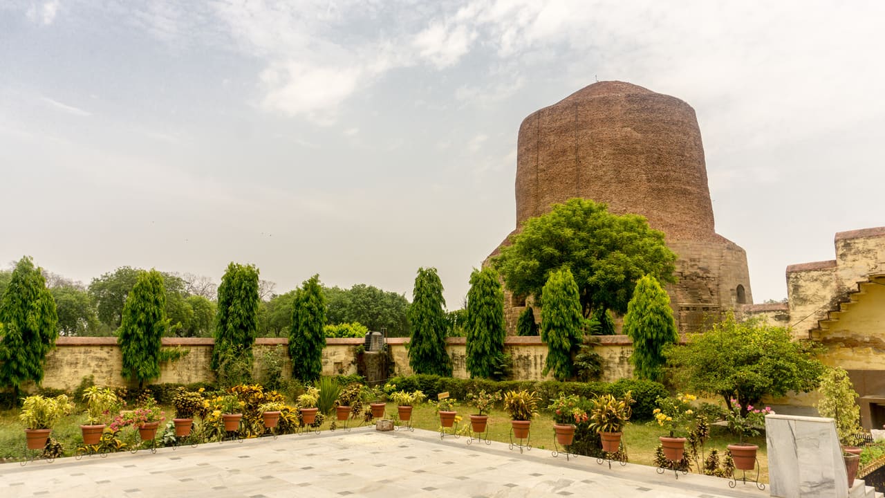 Sarnath Buddhist Dhamek Stupa